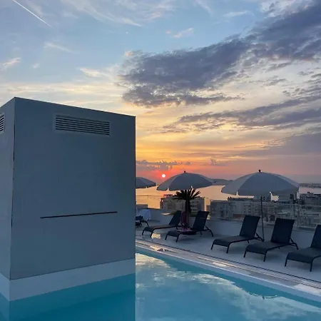 Blue Nest Luxury *