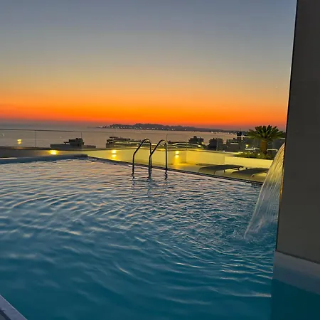 Blue Nest Luxury Lägenhet Durrës