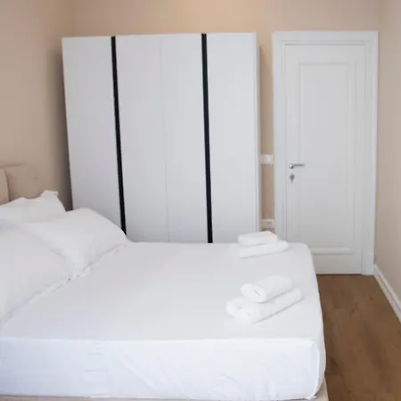 Blue Nest Luxury Apartment *